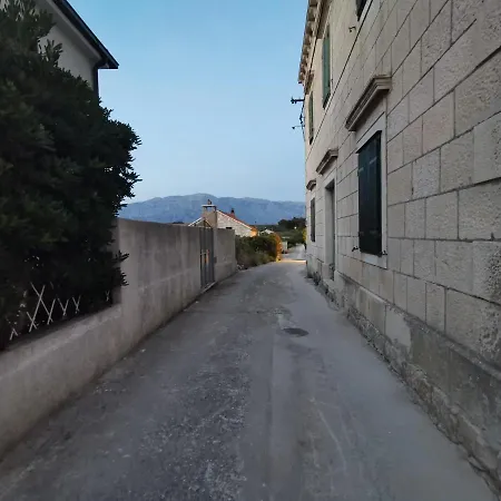 Stone Povlja (Brac)